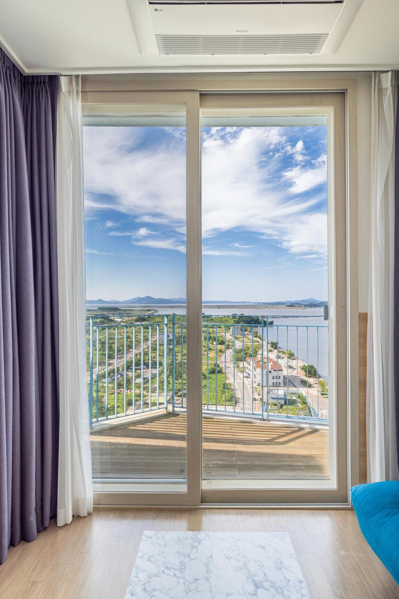 Ocean Soleview Hotel Инчон Екстериор снимка
